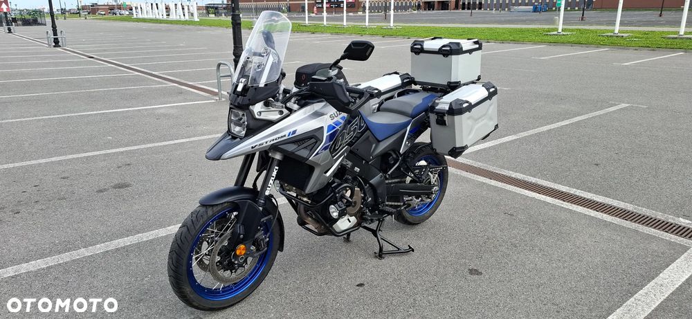 Suzuki V-STROM - 1