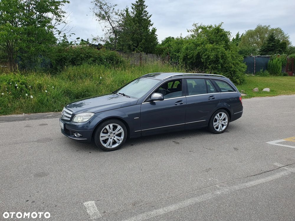 Mercedes-Benz Klasa C 320 CDI 7G-TRONIC Avantgarde - 27