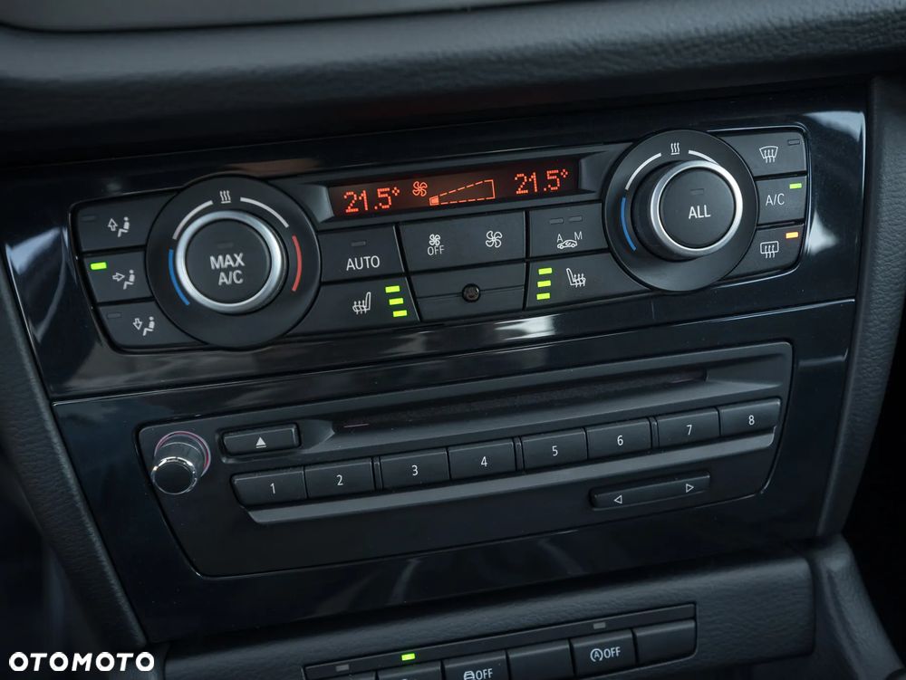 BMW X1 sDrive20d Sport Line - 30