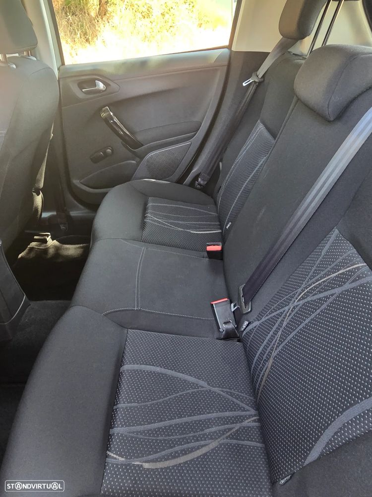 Peugeot 208 1.4 VTi Access - 9