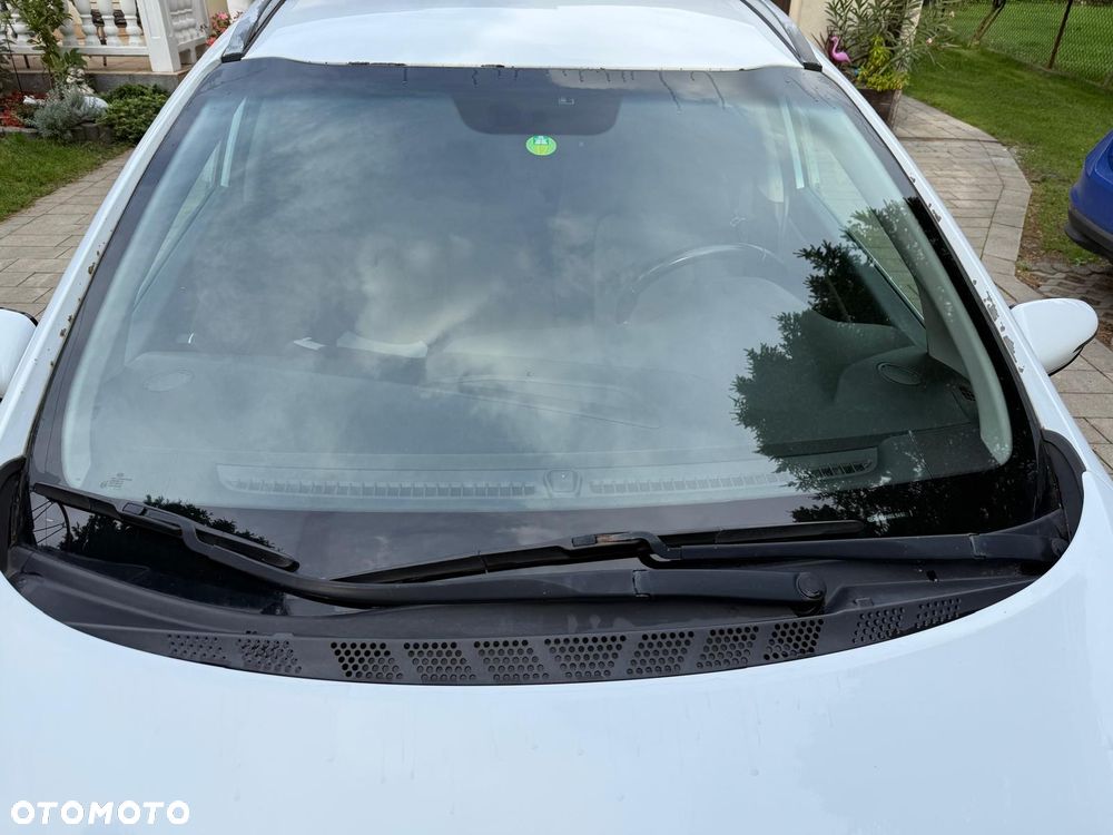 Kia Ceed - 4