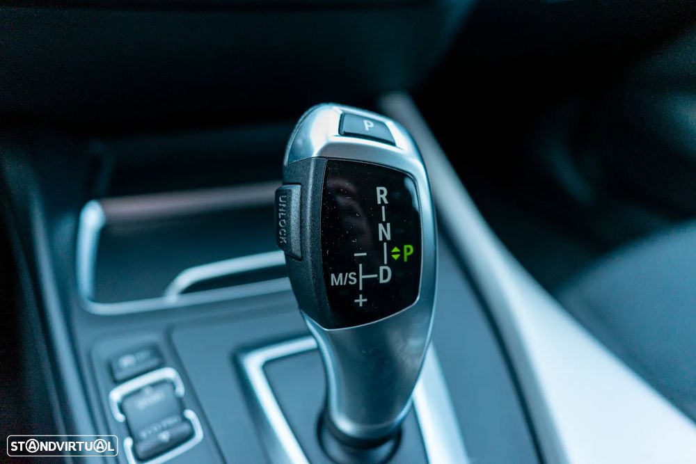 BMW 116 d Advantage Auto - 26