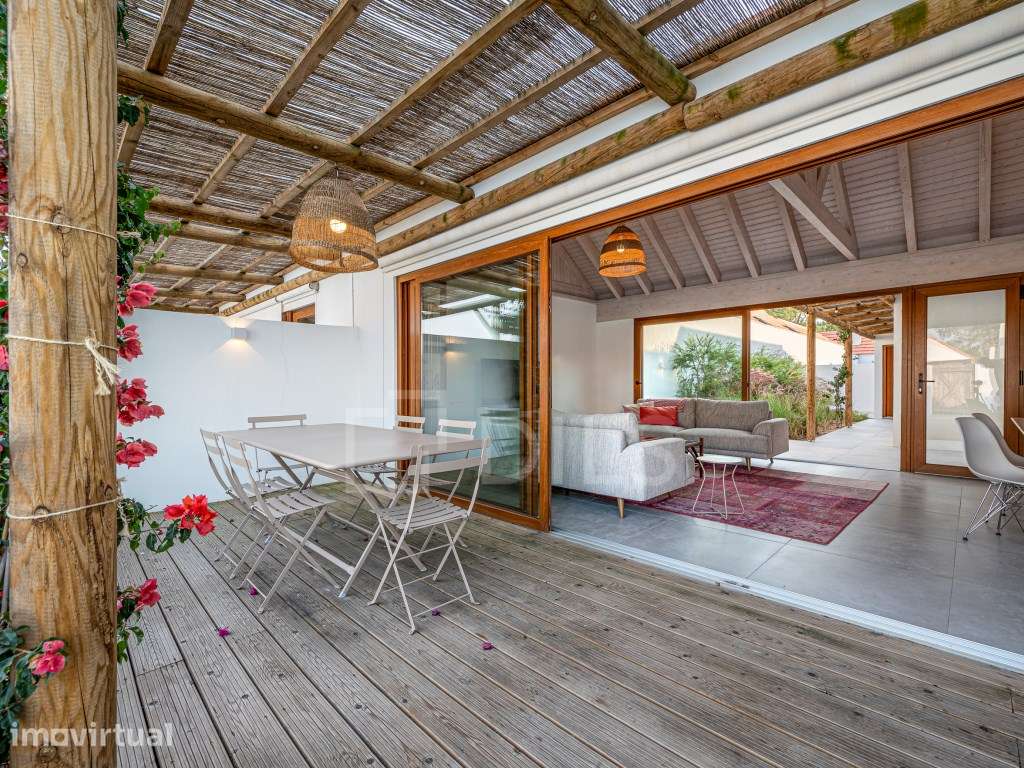 Moradia T3 na Comporta com jardim privativo e deck exterior em madeira - Grande imagem: 4/24