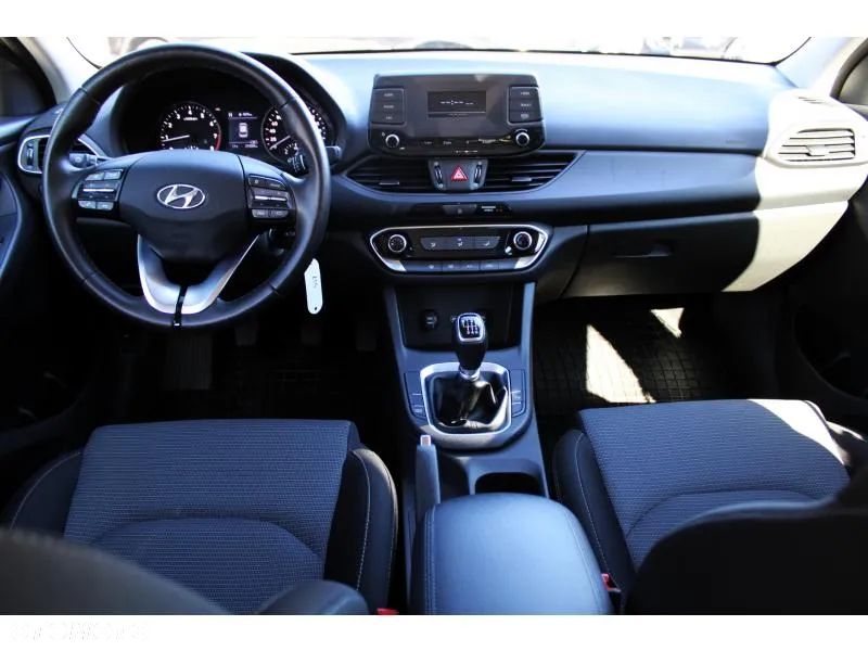 Hyundai i30 1.5 T-GDI 48V Modern - 10