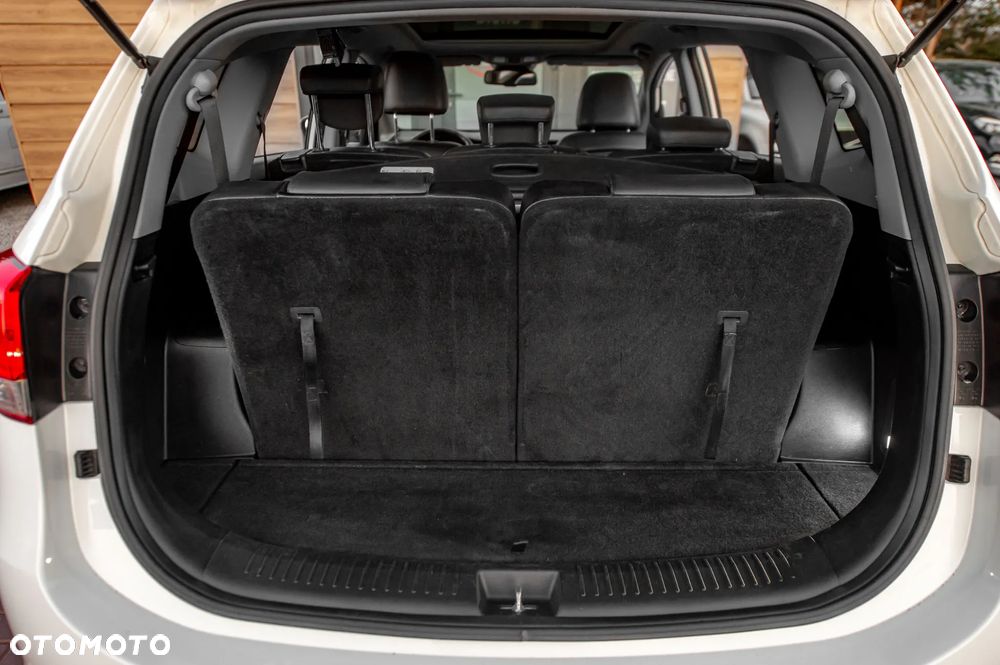 Kia Carens 1.7 CRDi 136 Dream Team Edition - 15