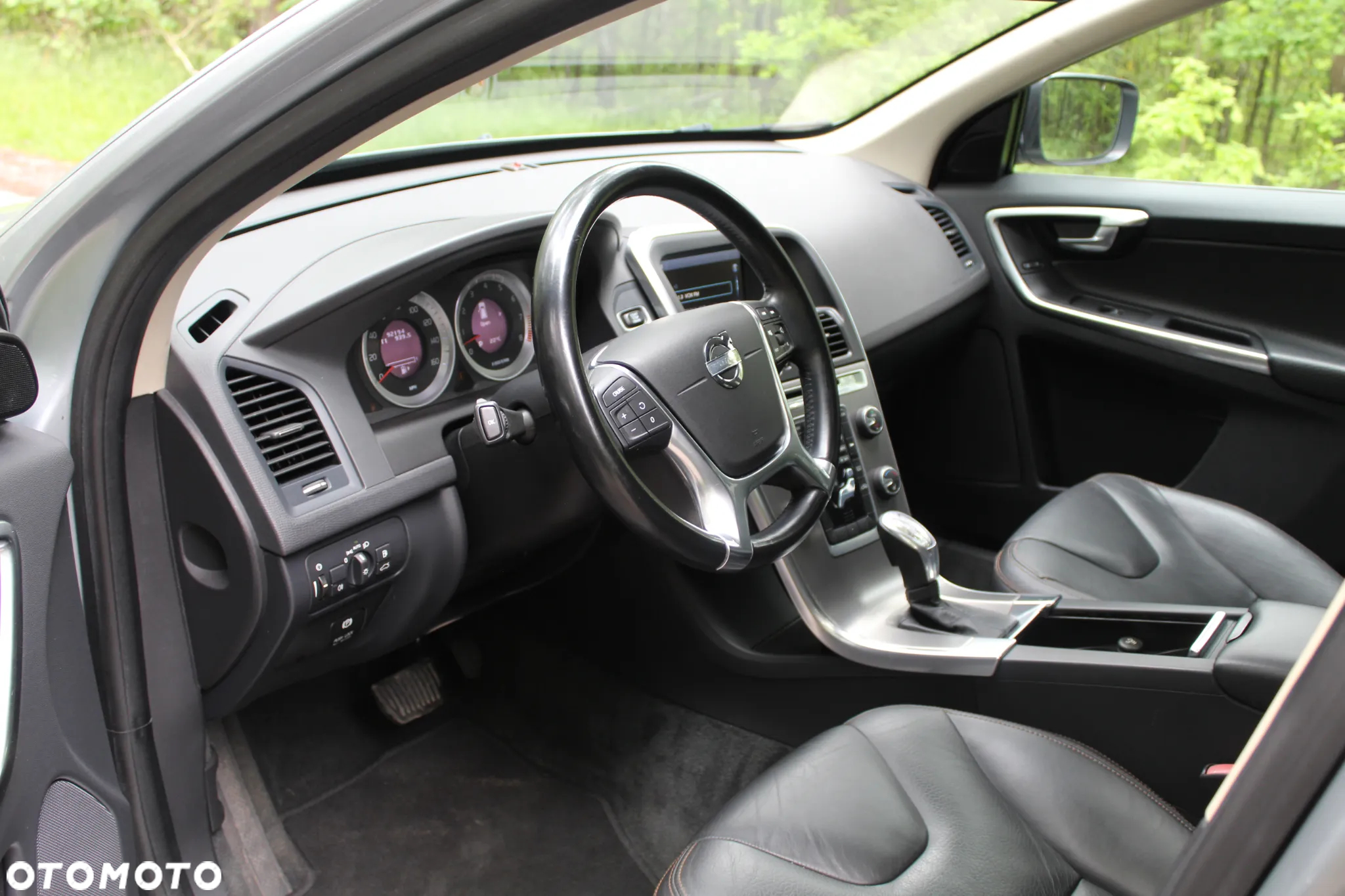 Volvo XC 60 T6 AWD Momentum - 9