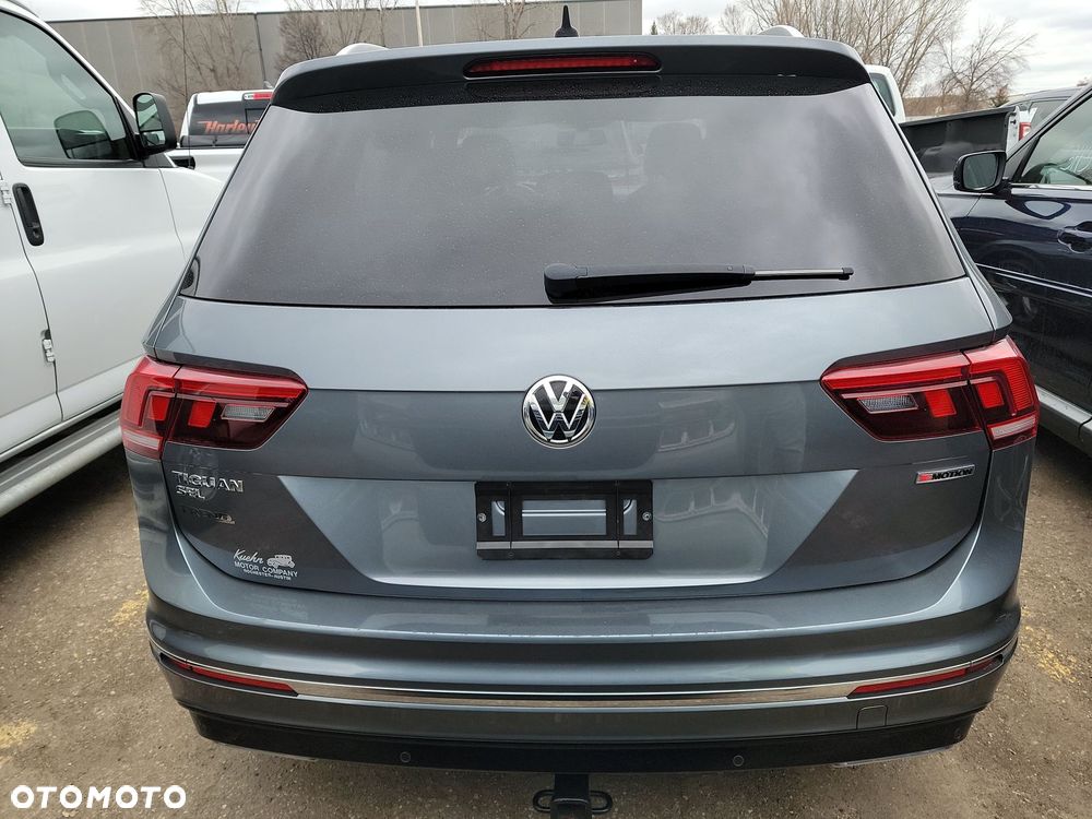 Volkswagen Tiguan - 6