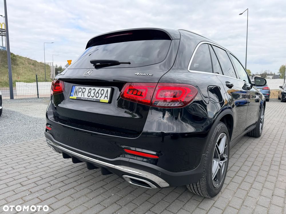 Mercedes-Benz GLC 200 4Matic 9G-TRONIC AMG Line - 10