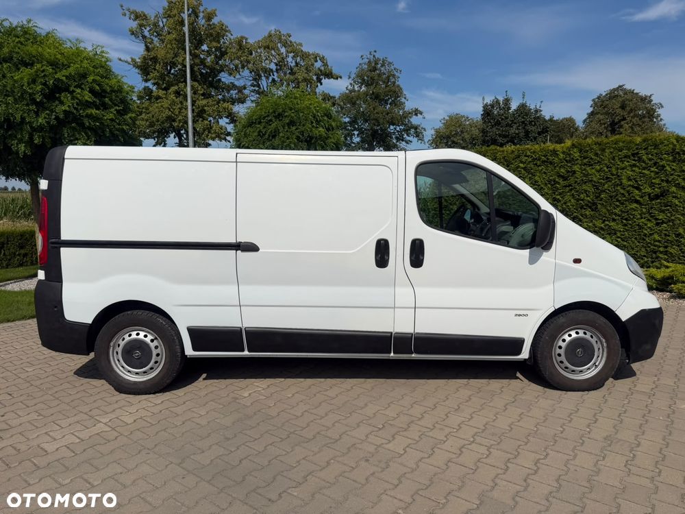 Opel Vivaro - 16