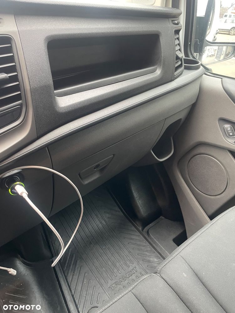 Ford Transit custom - 11