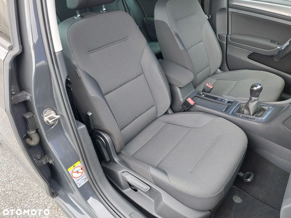 Volkswagen Golf 2.0 BlueTDI Comfortline - 23