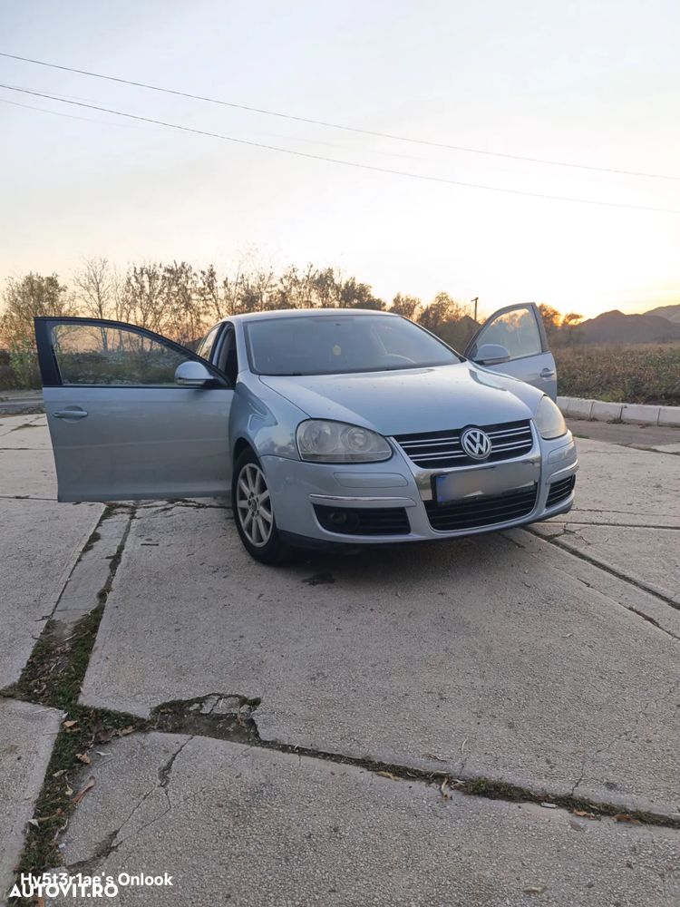 Volkswagen Jetta 1.6 TDI DPF Trendline - 9