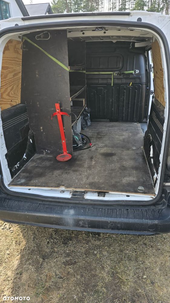 Peugeot Partner - 10