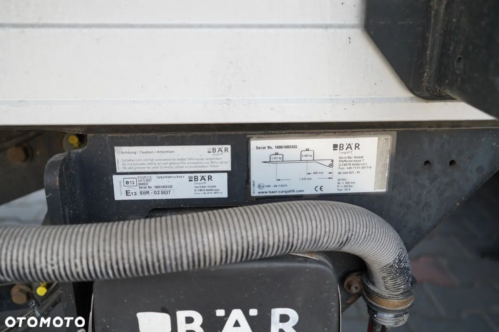 Schmitz Cargobull FIRANKA / WINDA ZAŁADOWCZA / 2x OŚ PODNOSZONA / KOSZ NA PALETY / - 24