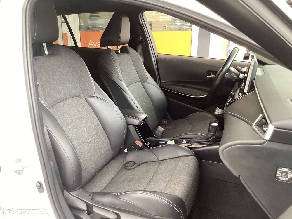 Toyota Corolla 1.8 Hybrid Dynamic - 4