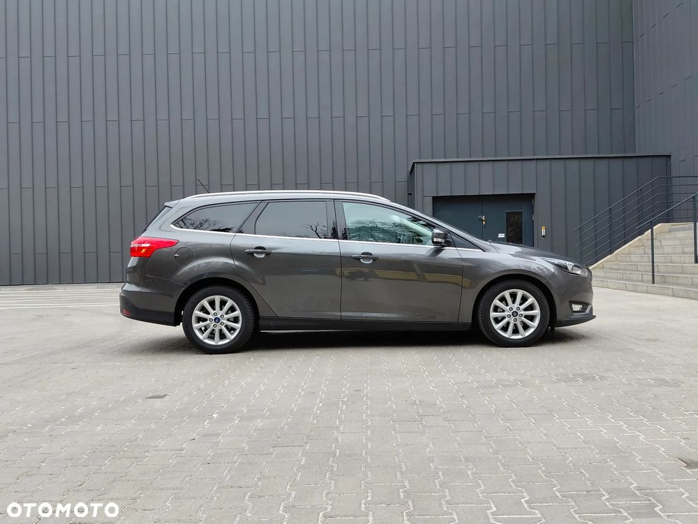 Ford Focus 1.0 EcoBoost Titanium - 39