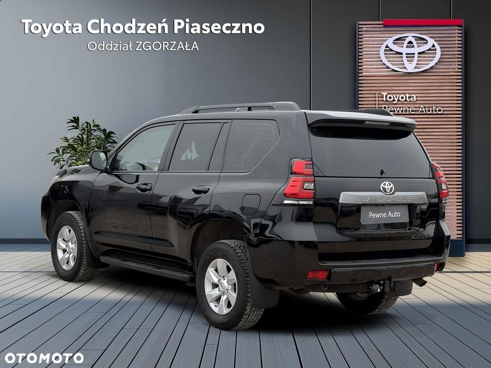 Toyota Land Cruiser LC 2.8 D-4D Prado - 3