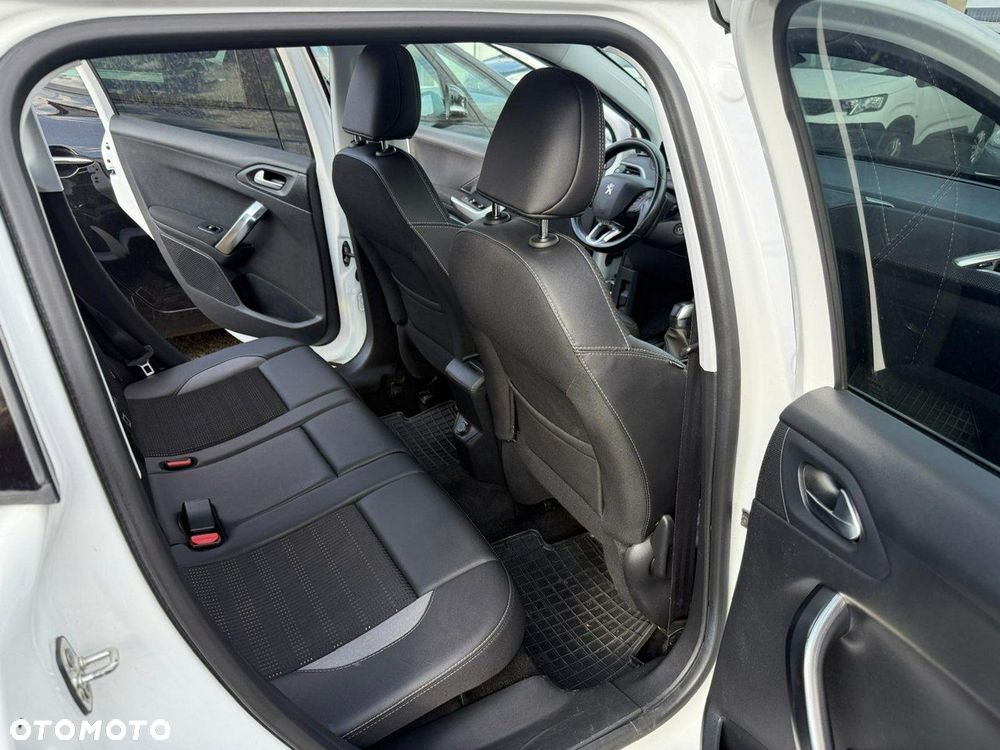 Peugeot 2008 - 7
