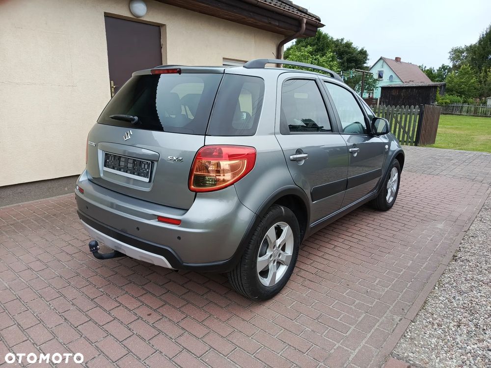 Suzuki SX4 2.0 DDiS 4x2 Comfort - 3
