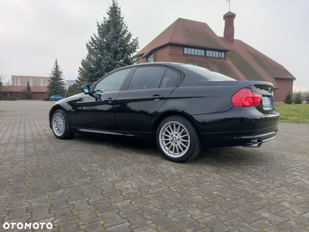 BMW Seria 3 320d DPF - 9
