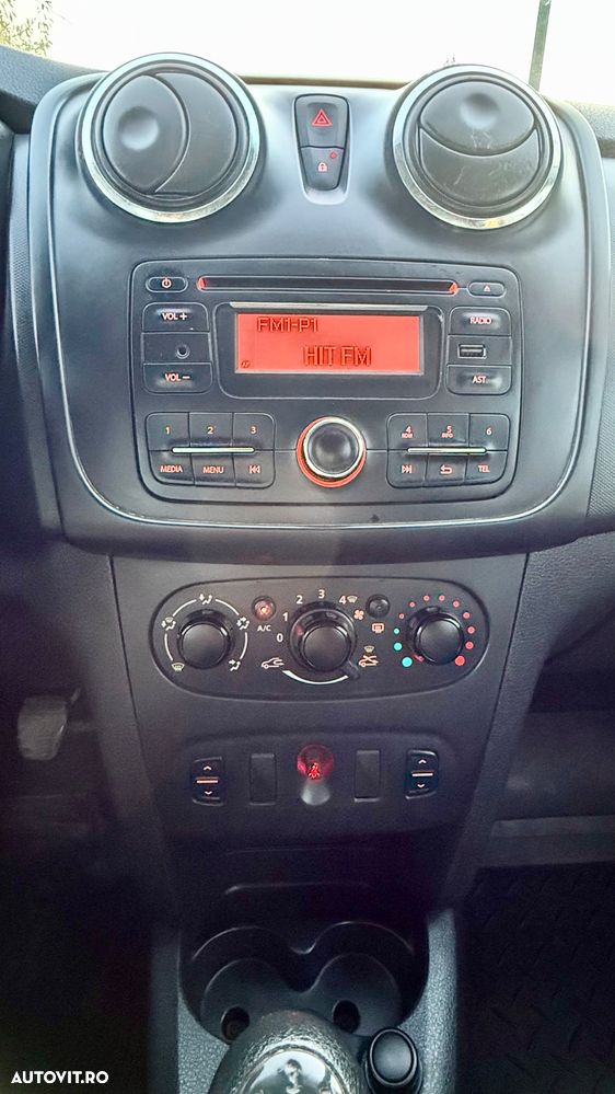 Dacia Logan MCV 1.2 Laureate - 11