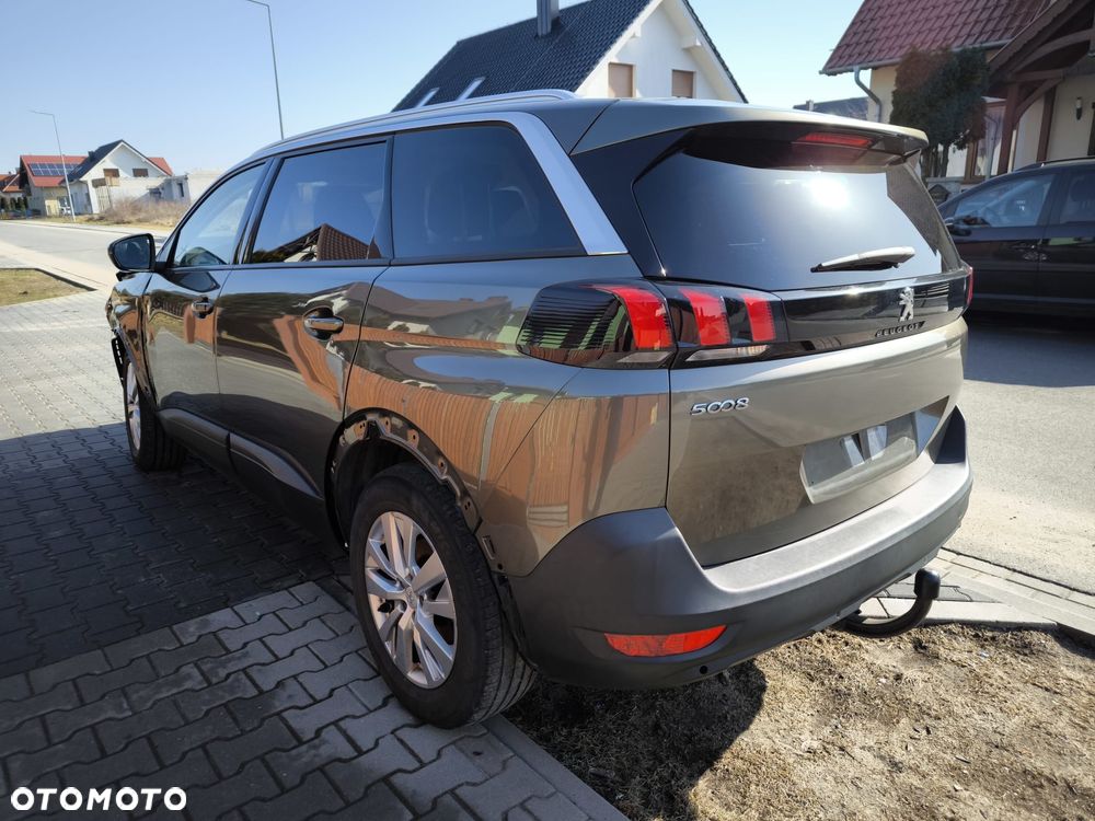 Peugeot 5008 BlueHDi 130 Allure - 4