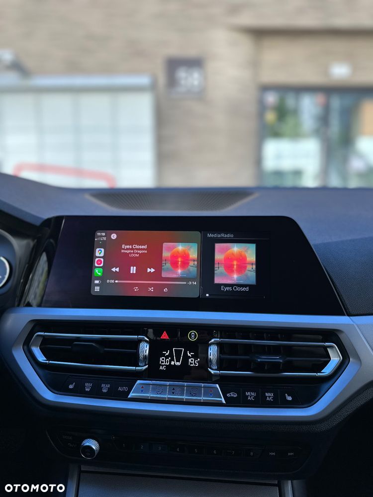 BMW Seria 3 318d Touring Advantage - 19