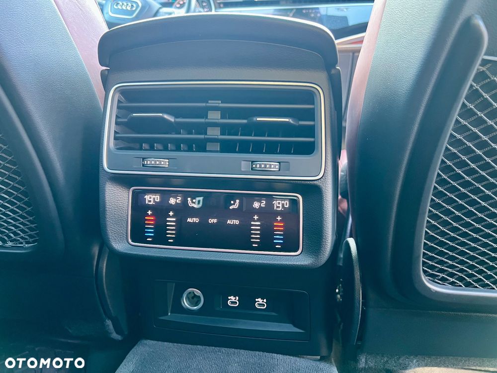 Audi SQ8 - 11