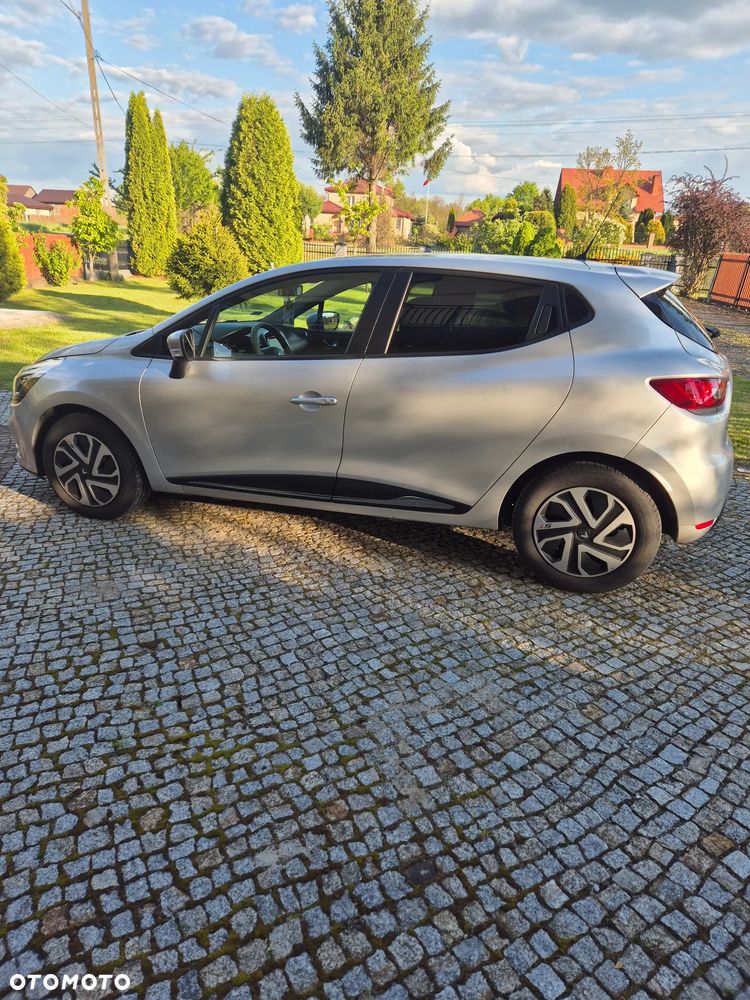 Renault Clio - 22