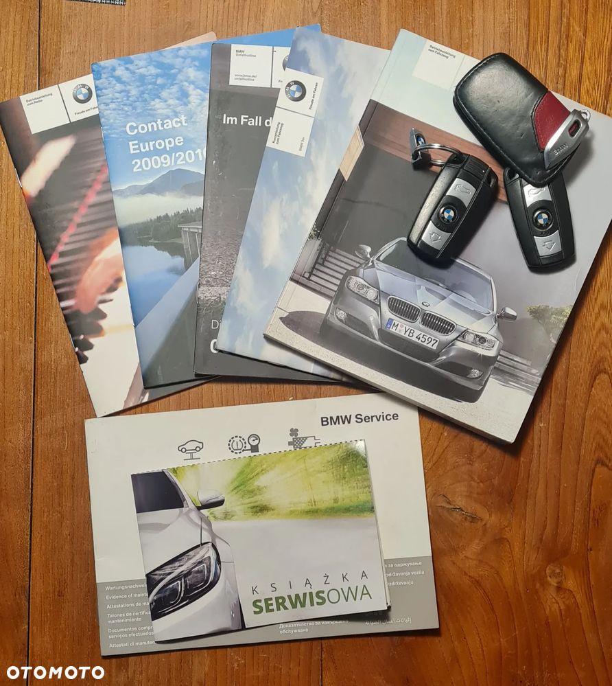 BMW Seria 3 318d DPF Touring - 10