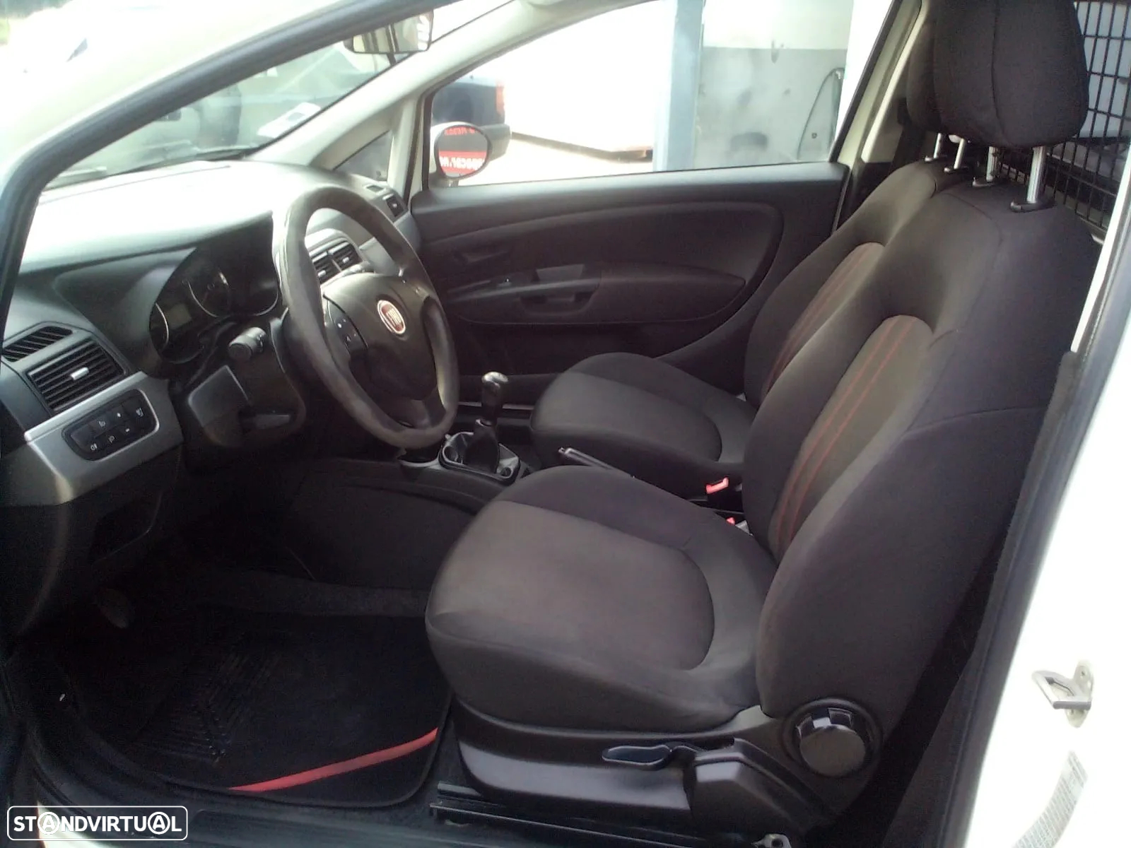 Fiat GRAND PUNTO - 10