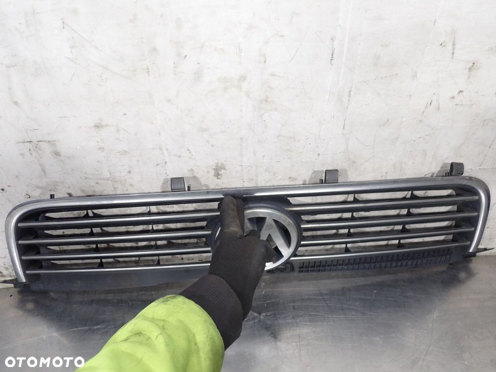 GRILL ATRAPA VOLKSWAGEN PASSAT B5 FL 1.9TDI 3B0853651L - 3