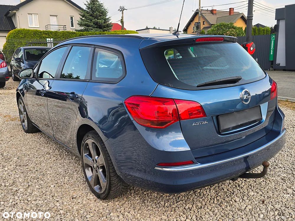 Opel Astra 1.4 Turbo Cosmo - 9