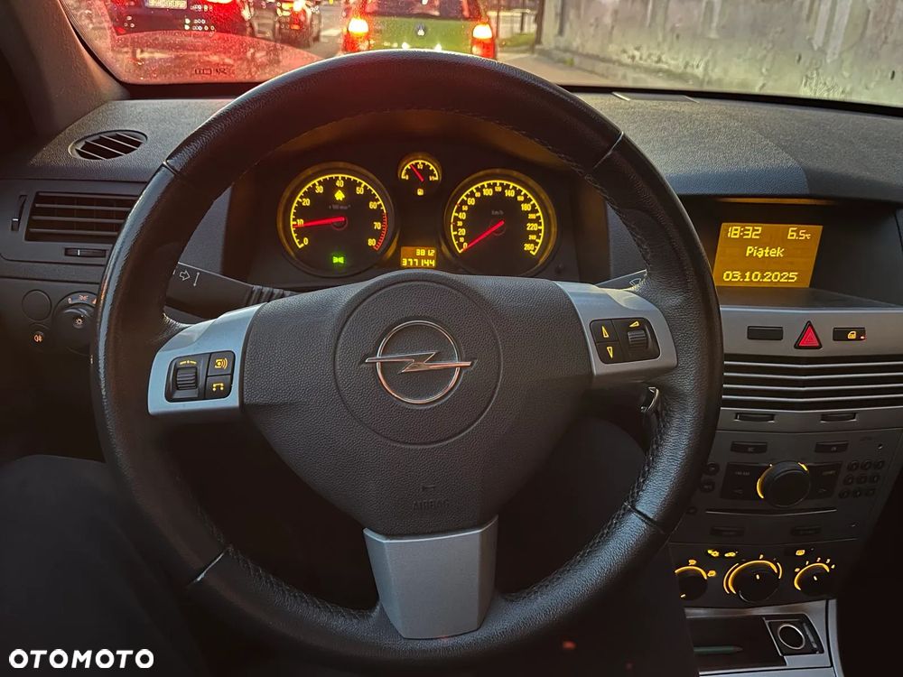 Opel Astra III 1.6 - 10