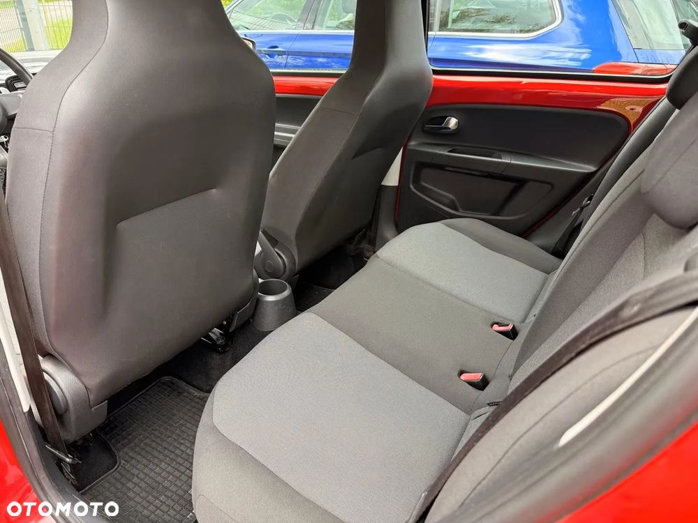Volkswagen up! 1.0 move - 12