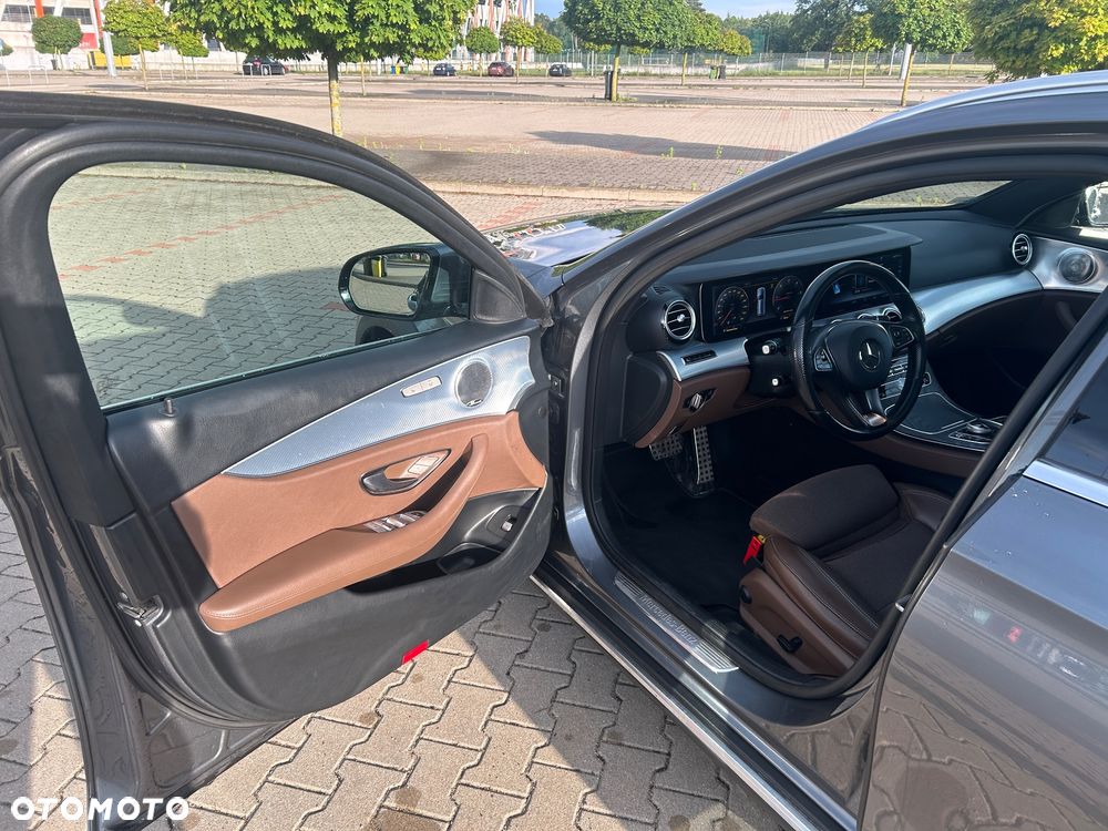 Mercedes-Benz Klasa E 220 d 4-Matic All-Terrain - 7