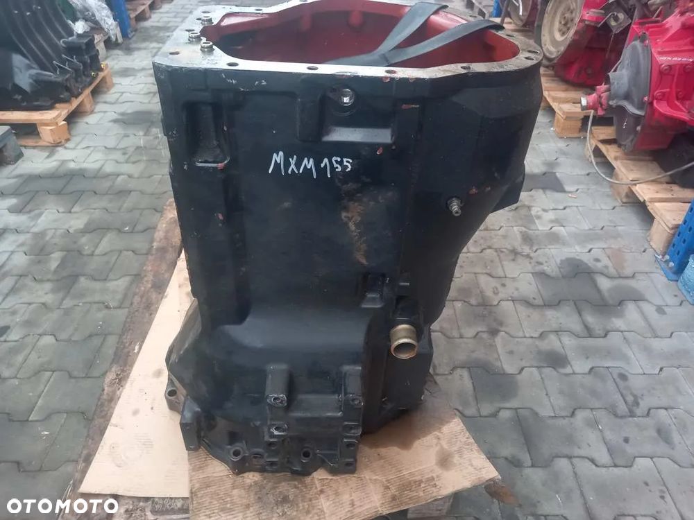Obudowa skrzyni biegów Case MXM155 - 1