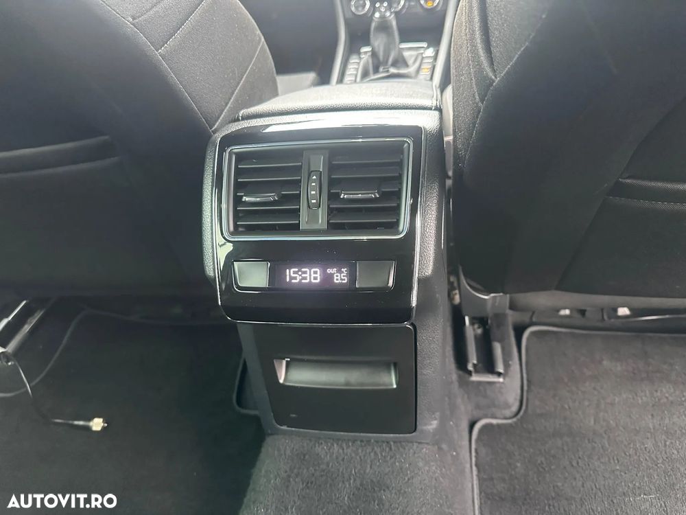 Skoda Superb 2.0 TDI 4X4 Style - 13