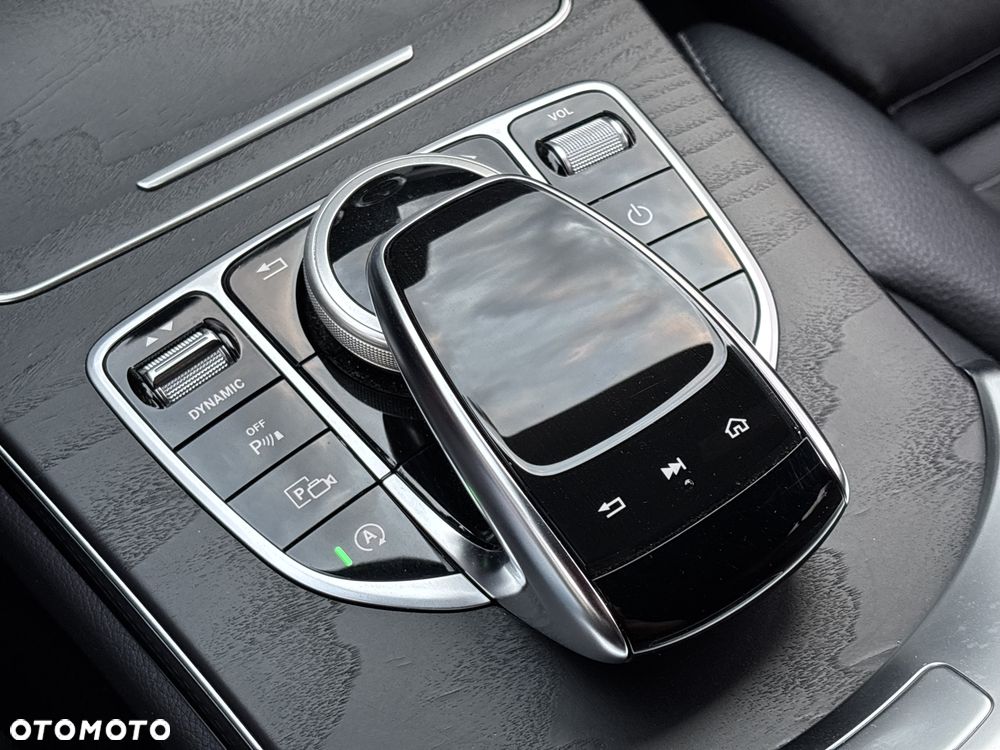 Mercedes-Benz Klasa C 300 d 9G-TRONIC AMG Line - 30