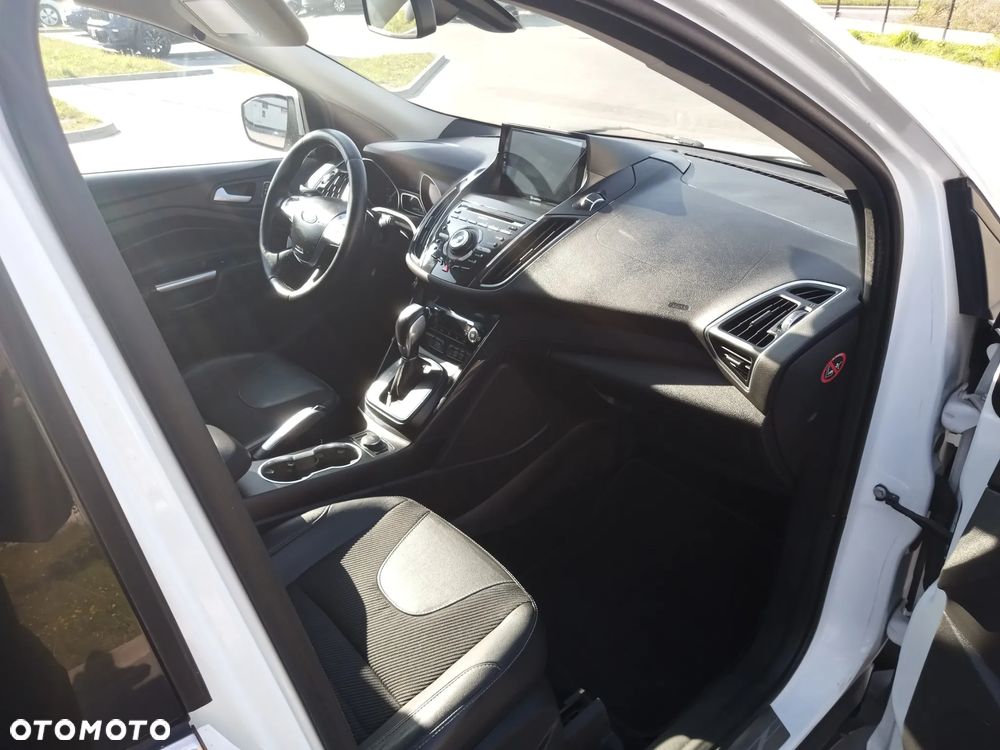 Ford Kuga 2.0 TDCi 4x4 Titanium - 8