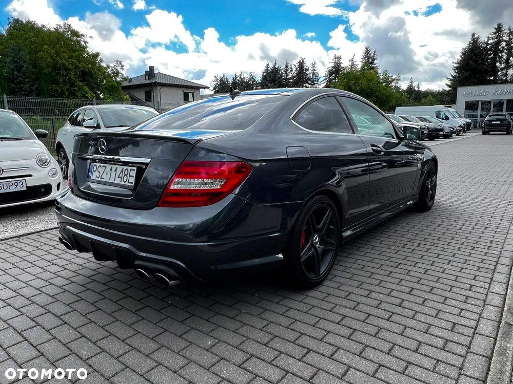 Mercedes-Benz Klasa C 63 AMG AMG SPEEDSHIFT MCT AMG Performance Package - 7