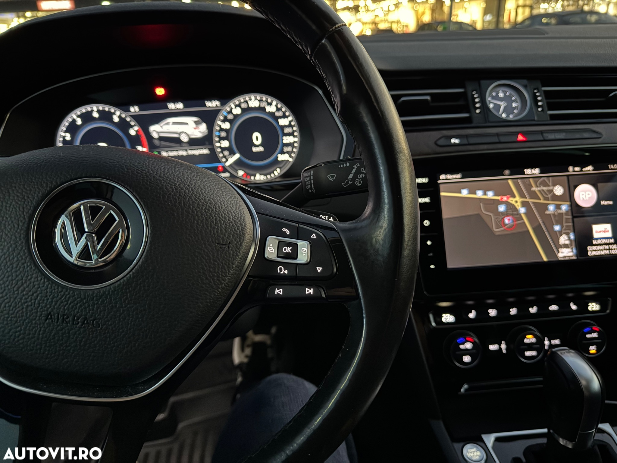 Volkswagen Passat Variant 2.0 TSI (BlueMotion Technology) DSG Highline - 23