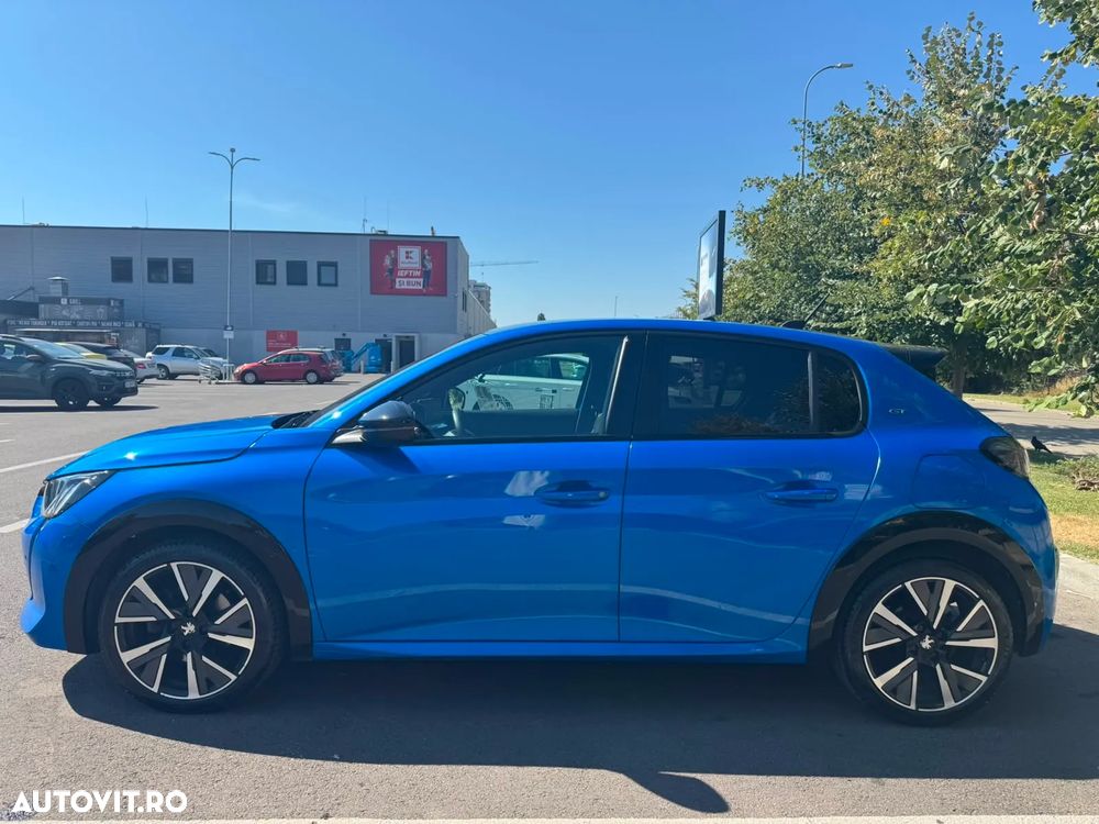 Peugeot 208 1.2 L PureTech STT EAT8 GT Line - 12