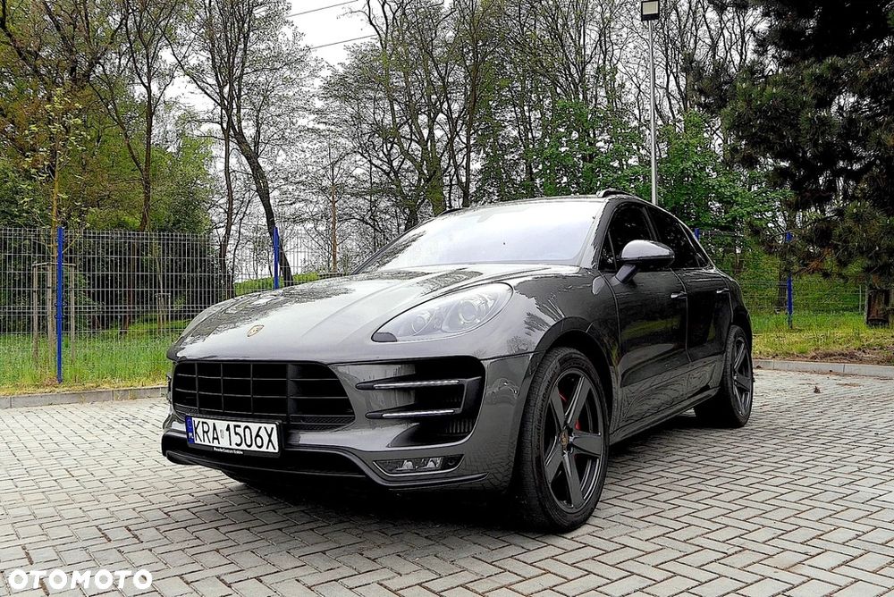 Porsche Macan Turbo - 21