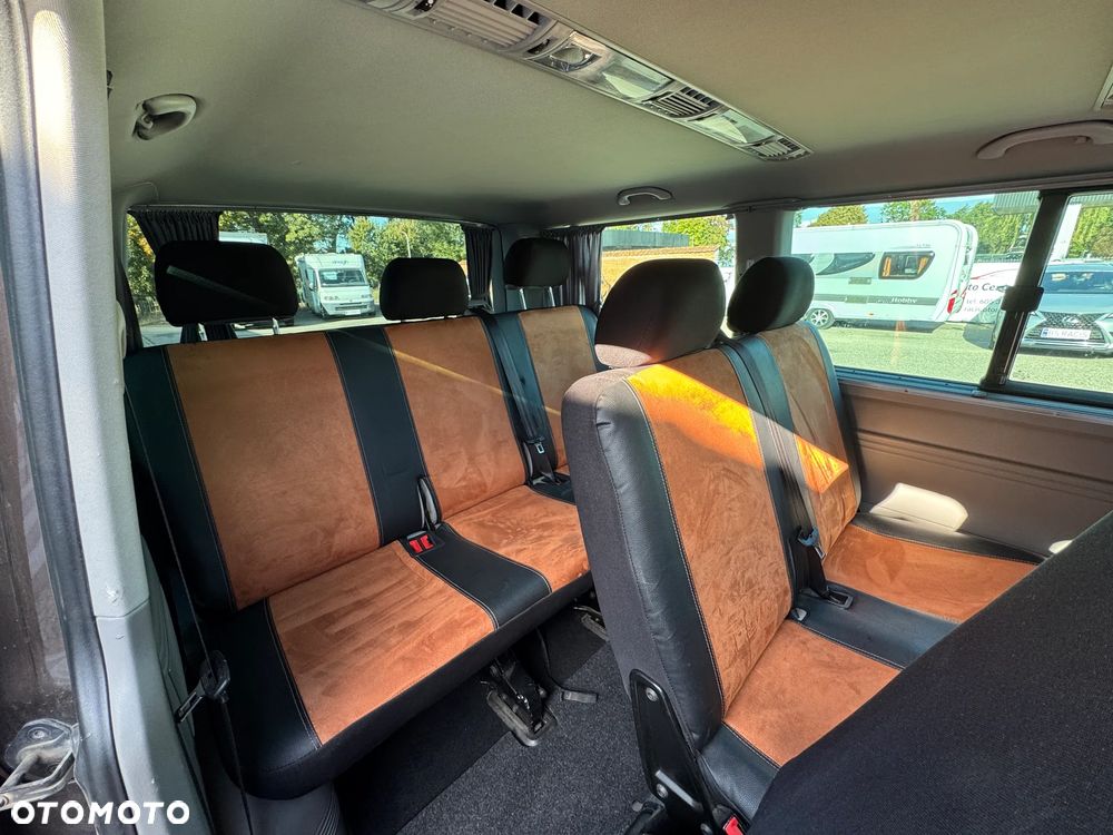 Volkswagen Caravelle - 6