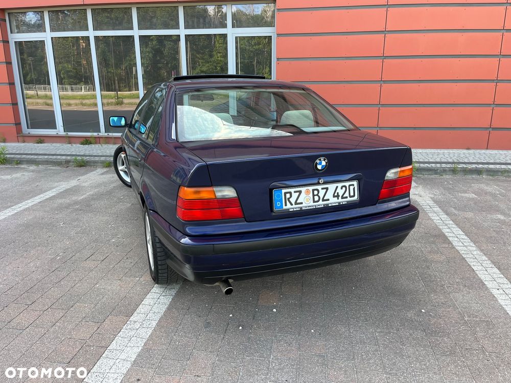 BMW Seria 3 - 12