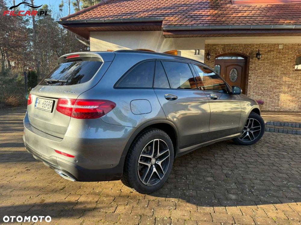 Mercedes-Benz GLC - 24