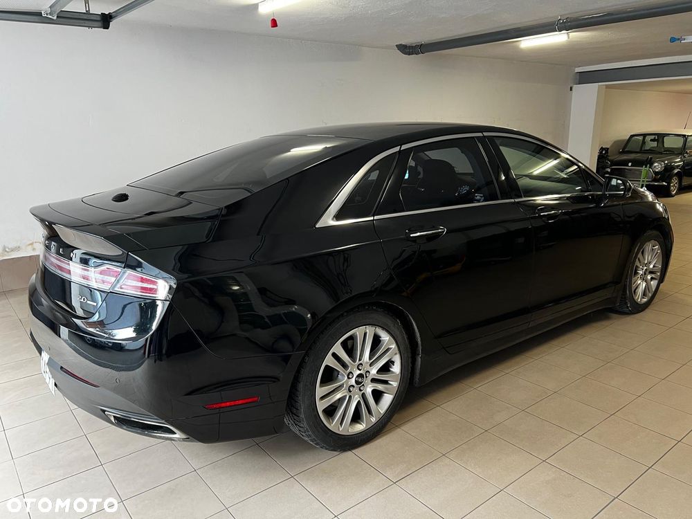 Lincoln MKZ - 2