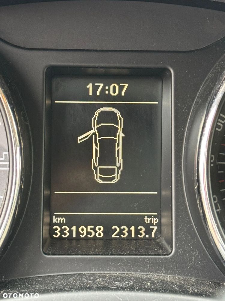 Skoda Superb 2.0 TDI Ambition DSG - 8