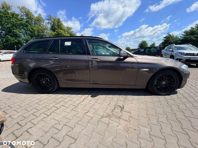 BMW Seria 5 520d Luxury Line - 6